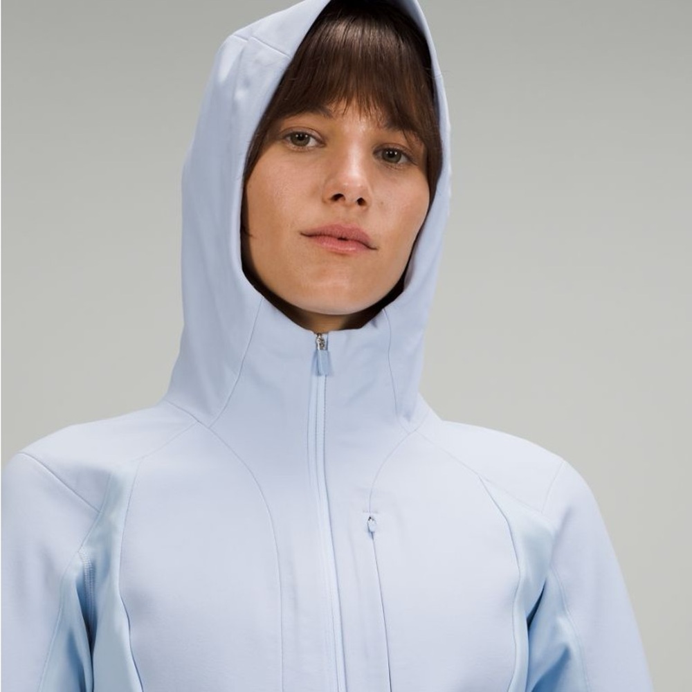 277.LULULEMON CHILL CROSS Women's Light Blue Jacket - Picture 4 of 4